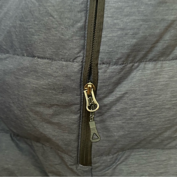 The North Face Women’s Blue and Gray Puffer Vest - Picture 7 of 9